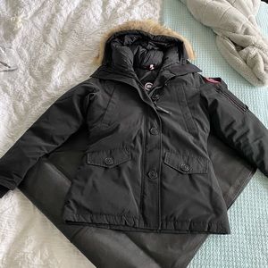 Canada Goose Montebello Parka-Small